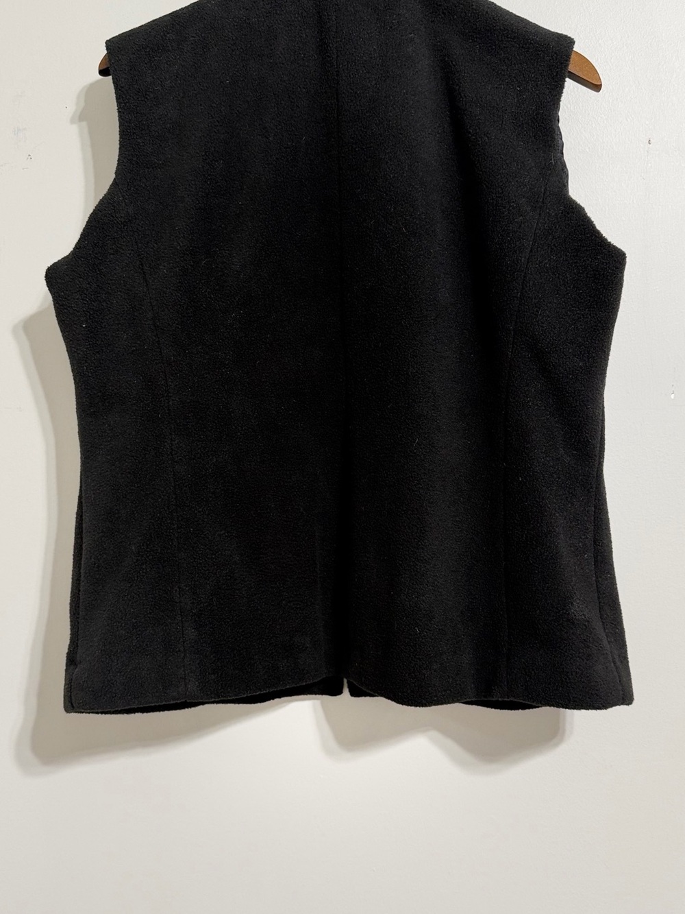 Bob Mackie Wearable Art Black Fleece Embroidered Vest Faux Fur Collar Large - Picture 8 of 8